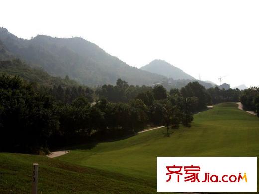 遠洋高爾夫國際社區(qū)果嶺洋樓配套圖社區(qū)內(nèi)高爾夫球場