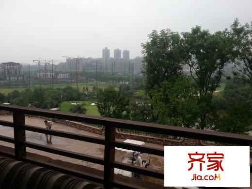 遠洋高爾夫國際社區(qū)果嶺洋樓實景圖小區(qū)內(nèi)實景（2013.7）