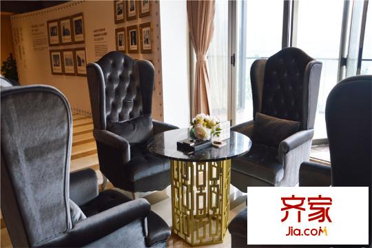 陽光100喜馬拉雅項(xiàng)目售樓部休息區(qū)（2015-08-14）