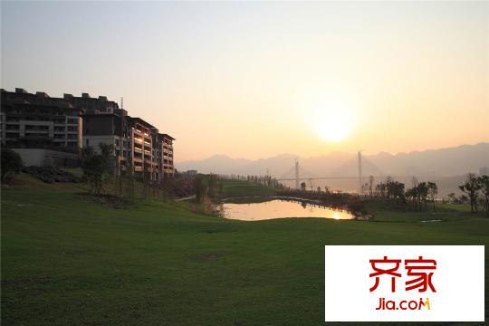 萬科悅灣小區(qū)內(nèi)部（2015.10）
