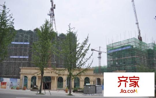 金易伯爵世家外景圖售樓部正面（2013.01）