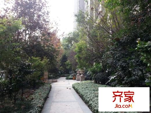 協(xié)信彩云湖外景圖 