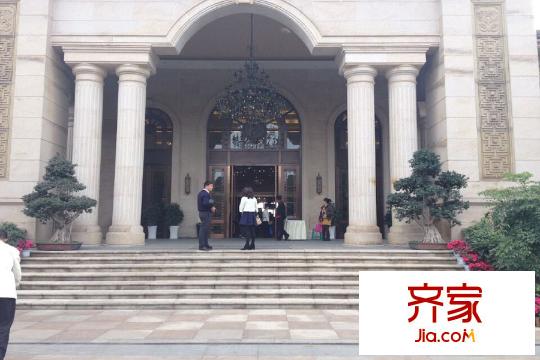 保利江上明珠暢園實景圖售樓部大門入口實景（2015.3.24）