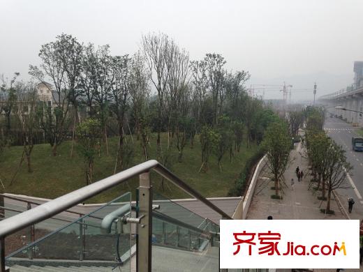 首創(chuàng)光和城周邊微電園輕軌站（2013.11.26）