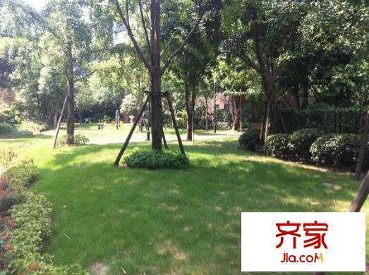 龍湖悠山庭院外景圖 
