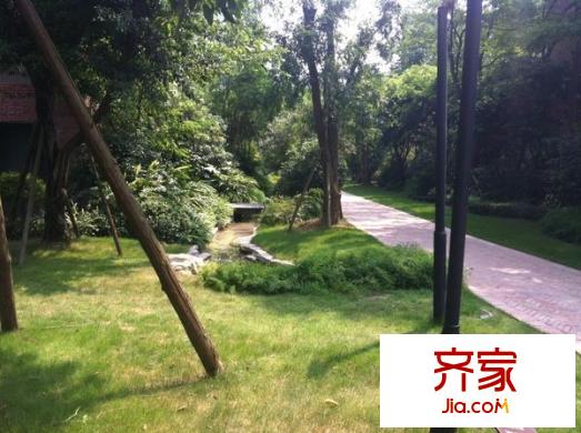龍湖悠山庭院外景圖 
