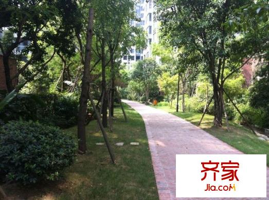 龍湖悠山庭院外景圖 