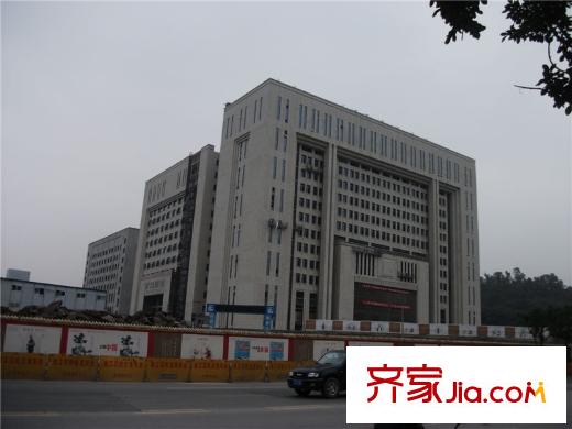 奧園水云間項(xiàng)目周邊公安大樓