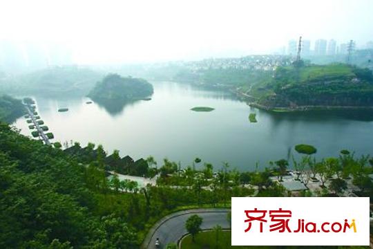 天成酈湖國(guó)際社區(qū)周邊彩云湖濕地公園