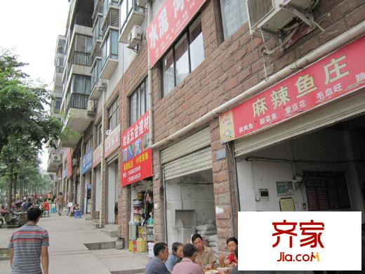 香堤花徑外景圖