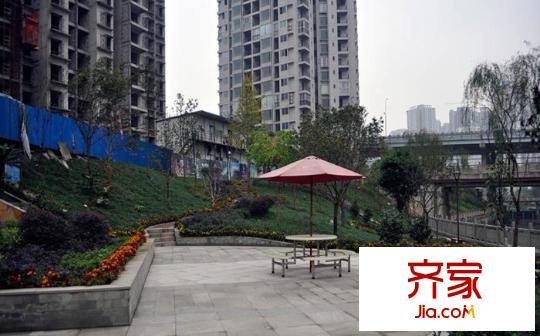 香堤花徑實景圖小區(qū)（2011.11）