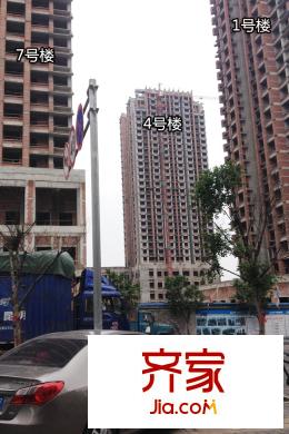 金易E世界1/4/7號(hào)樓工程進(jìn)度實(shí)景（2015-9）