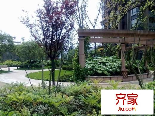 綠地翠谷勃朗廷外景圖 