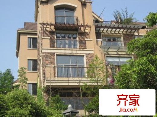 綠地翠谷勃朗廷外景圖 