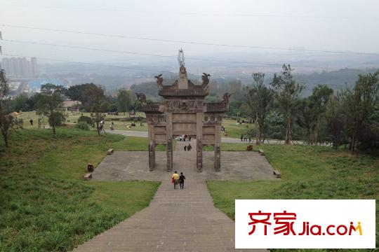 中振湖霞郡項(xiàng)目周邊照母山森林公園