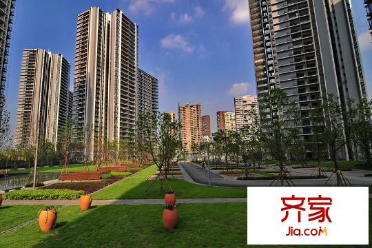 融匯溫泉城童話里小區(qū)實景（2015.8.6）
