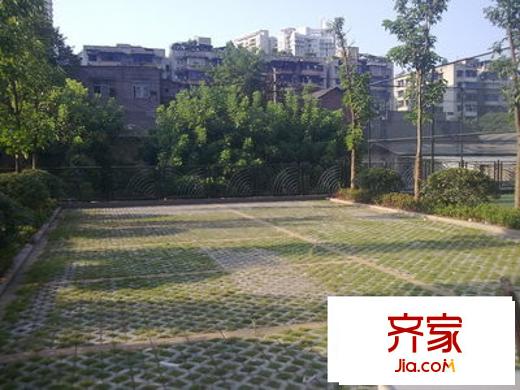 V8區(qū)外景圖