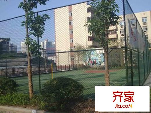V8區(qū)外景圖