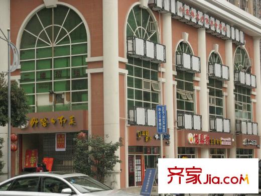 財(cái)信城市國(guó)際配套圖對(duì)面15米臨街商鋪