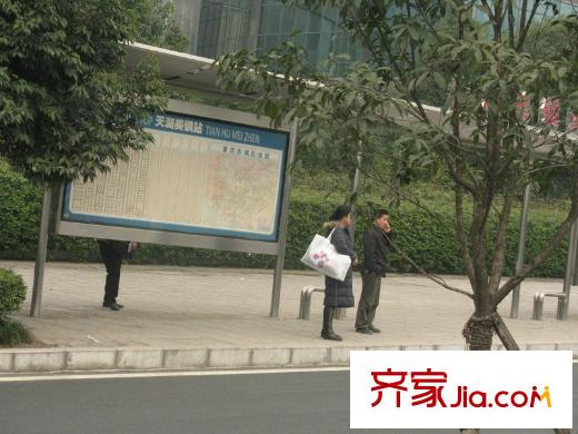 萬科悅峰配套圖項目周邊配套公交車站