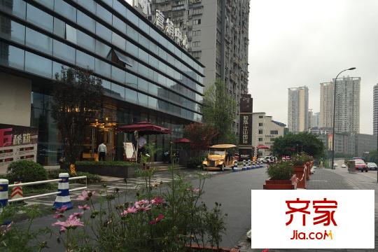和泓江山國(guó)際售樓部外實(shí)景（2015-06-03）