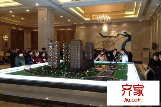 升偉中環(huán)廣場售樓部（2013-10-29）