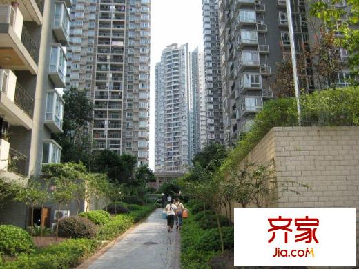 俊峰龍鳳云洲外景圖