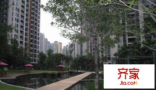 龍湖觀山水外景圖
