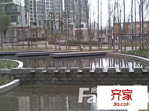 富力城春天里外景圖