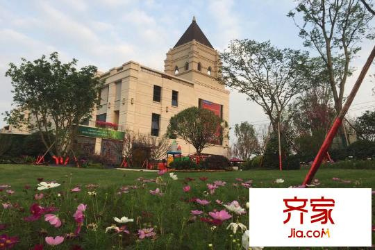 奧園盤(pán)龍壹號(hào)銷(xiāo)售中心園林示范區(qū)（2015.6）