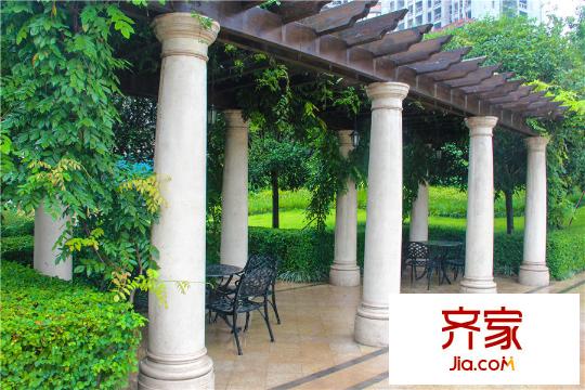 融創(chuàng)凡爾賽花園小區(qū)景觀