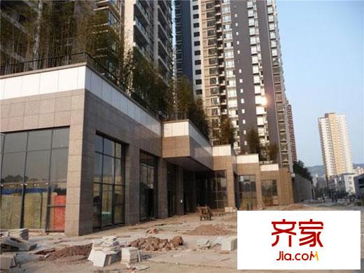 巨成龍灣實(shí)景圖小區(qū)一景