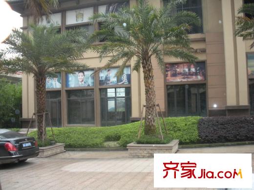 保利高爾夫華庭配套圖周邊商業(yè)配套-待租門面(2010.5)