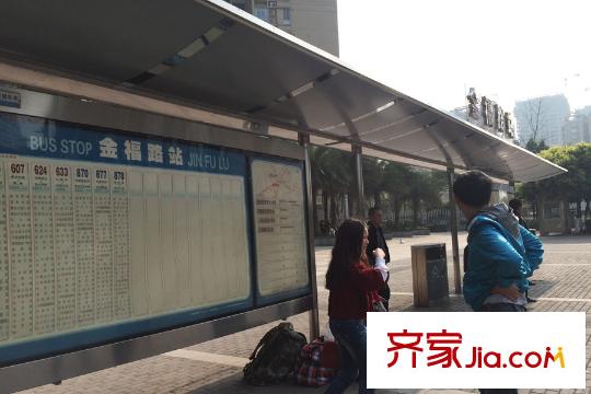 力帆紅星國際廣場玫瑰天街周邊金福路公交站