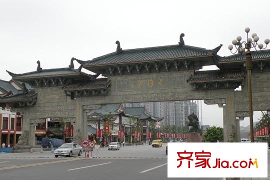 中交麗景周邊巴國城