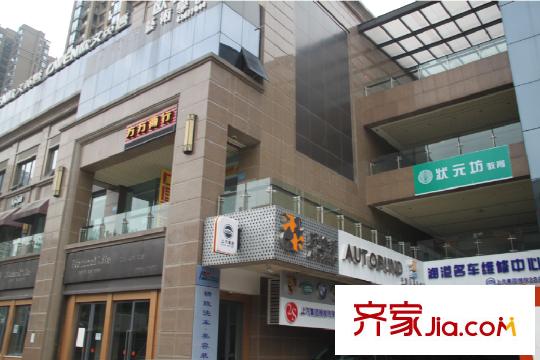 華潤二十四城社區(qū)內(nèi)萬象美食街