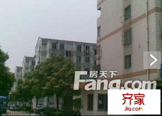 何山路小區(qū)外景圖