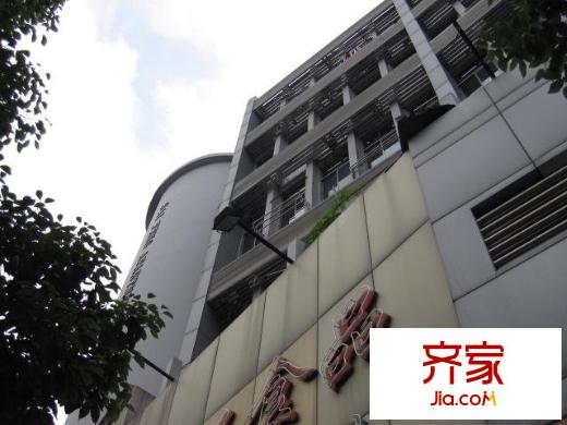 賽風(fēng)公寓外景圖