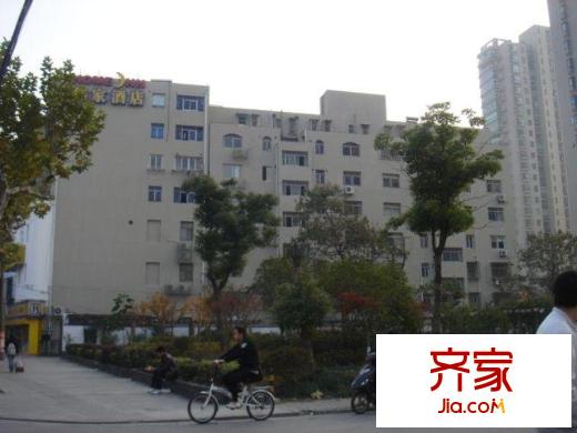 寶城小區(qū)外景圖