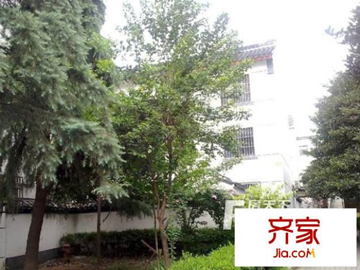 東中市小區(qū)外景圖