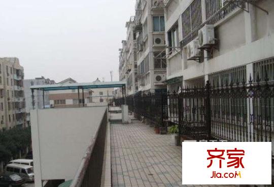 南環(huán)西路小區(qū)外景圖