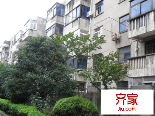 靈巖新村外景圖