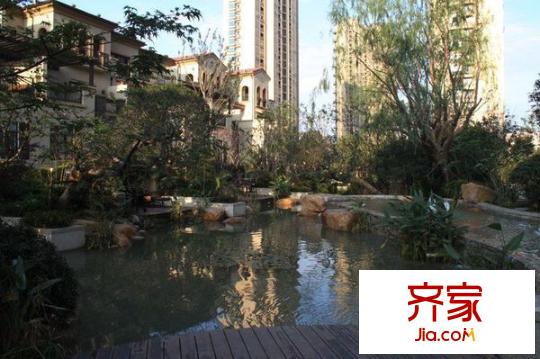 雅戈?duì)栬笔≌?></a>
					<div   id=