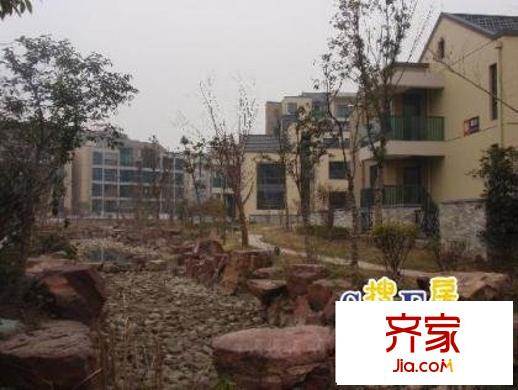 嘉業(yè)陽(yáng)光假日別墅外景圖