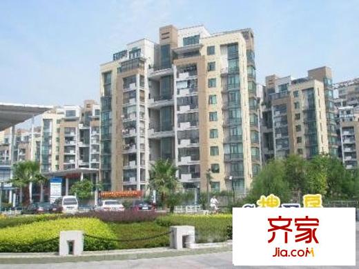 嘉業(yè)陽(yáng)光假日別墅外景圖