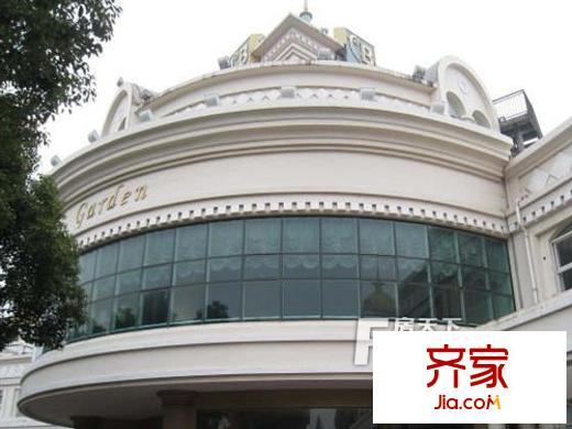 東岸綠洲半島外景圖