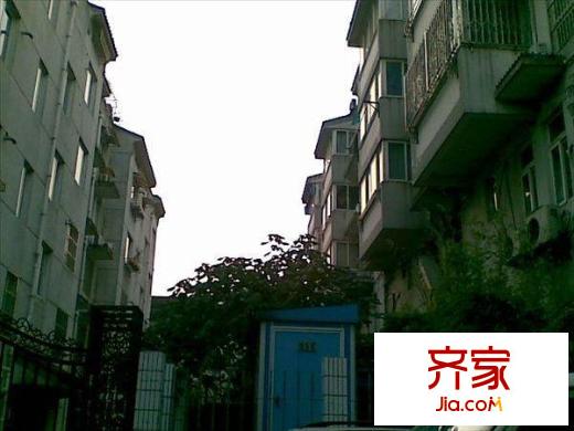 南門城根外景圖