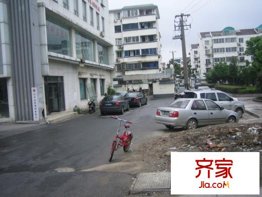 環(huán)龍大廈