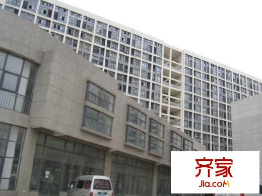 蜜蜂城外景圖
