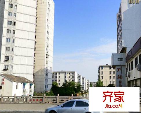 彩虹新村外景圖